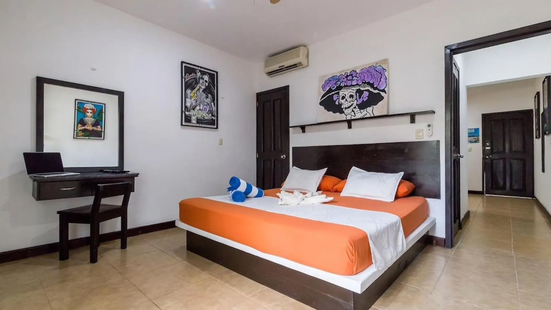 Katrina Double Room Dolce Vita Caribe Beach B&B プレヤデルカーメン アパート